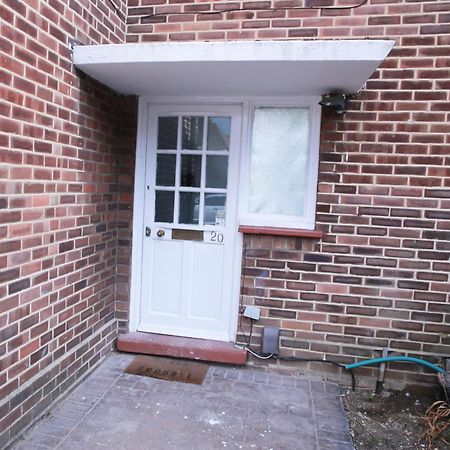 Harrow Luxury Flat With Free Parking. Apartman London Kültér fotó