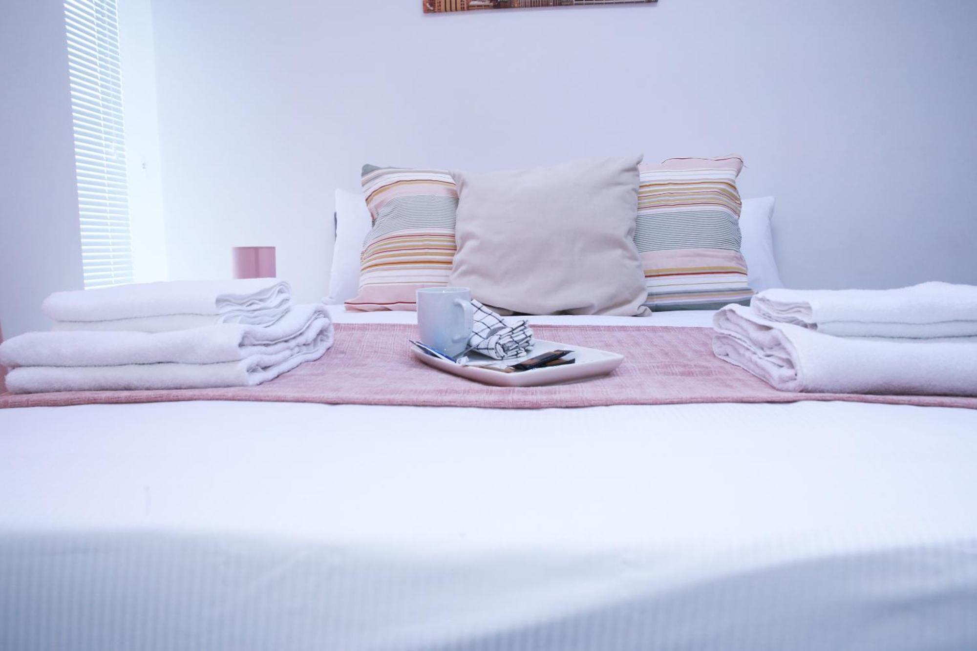 Harrow Luxury Flat With Free Parking. Apartman London Kültér fotó